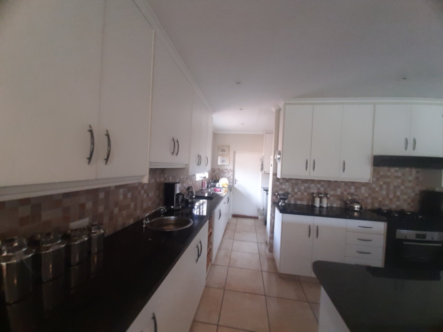 3 Bedroom Property for Sale in Heather Park Western Cape